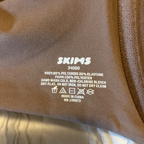 SKIMS Fits EverybodyTshirt Bra 34F - Picture 2 of 4